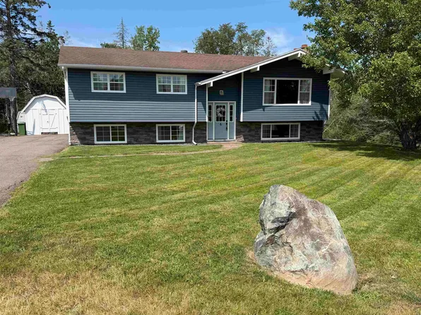 6 Spruce Ct, Salmon River, NS B2N 5H7
