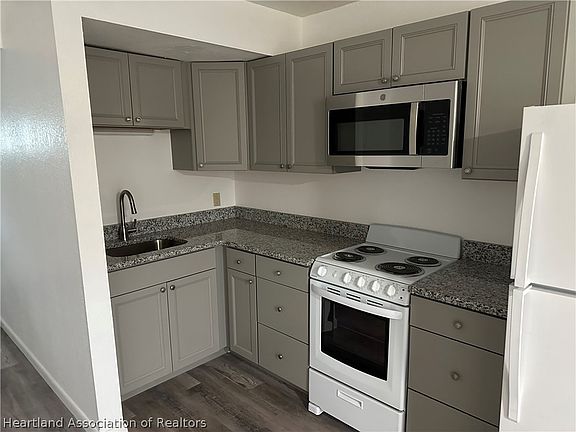 2nd image of 203 Golf Villas Ct NW