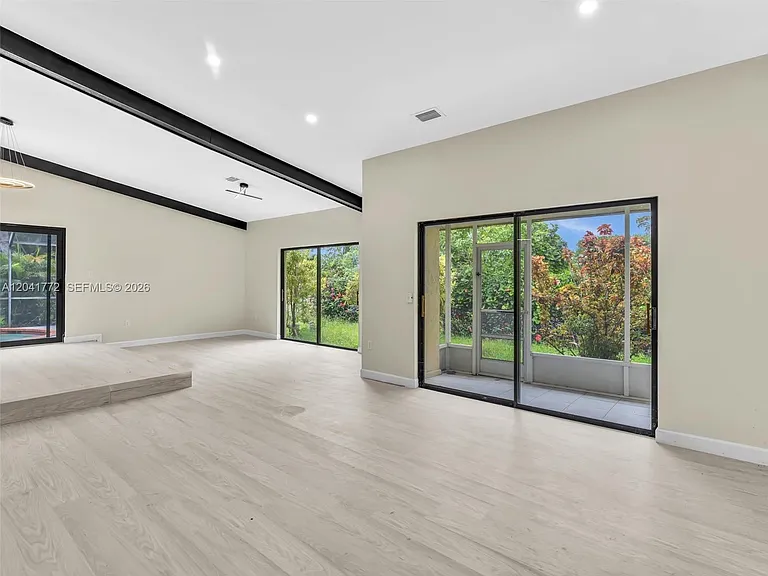 8813 Paradise Ct — Photo 8