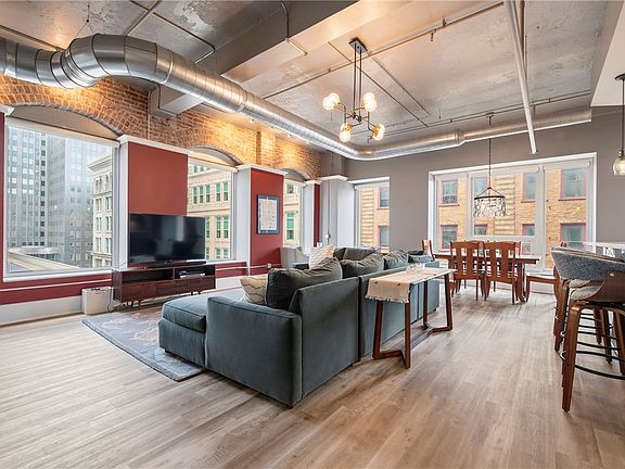 5th image of 11 5th Ave APT 501