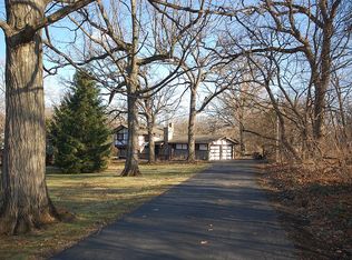 3S191 Elmwood Ct, Glen Ellyn, IL