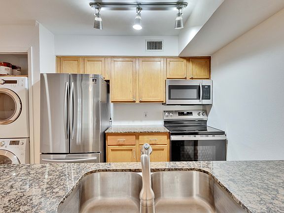 2nd image of 1818 S Lakeshore Blvd APT 39