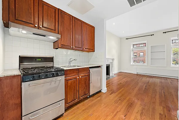 Rented by Compass | media 3