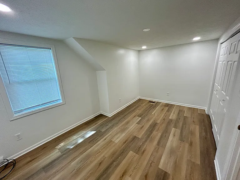 1286 Stonegate Rd — Photo 15