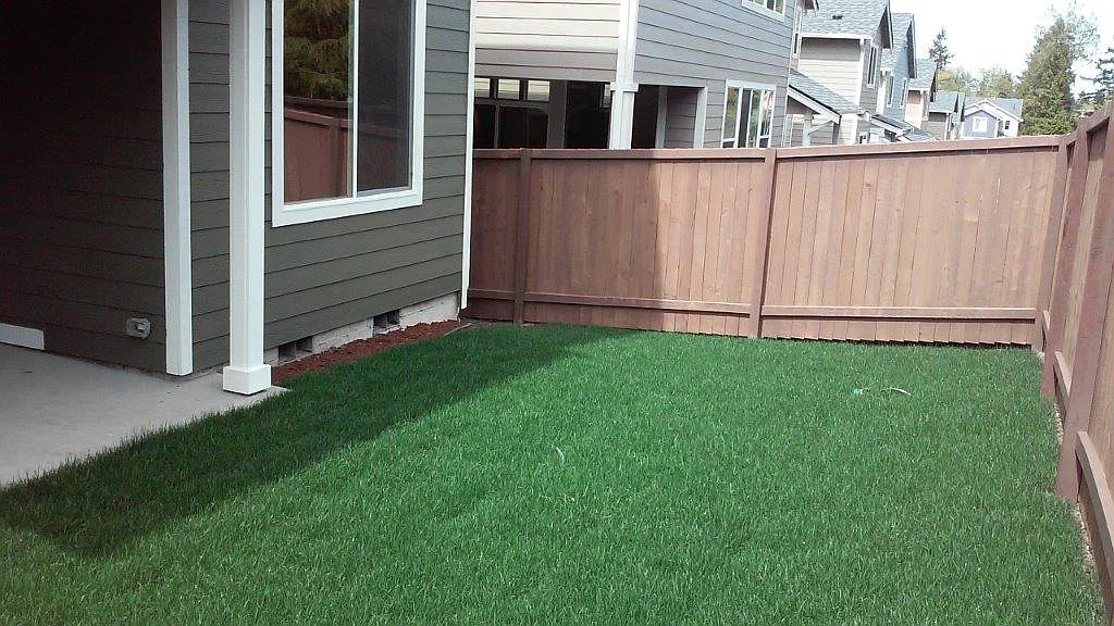 3 bed, 2.5 bath, 1900 sqft, $2,750 — Photo 2