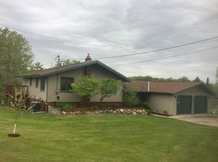 890 E Gruler Rd, Petoskey, MI 49770