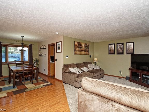 2nd image of 6786 Shelly Dr