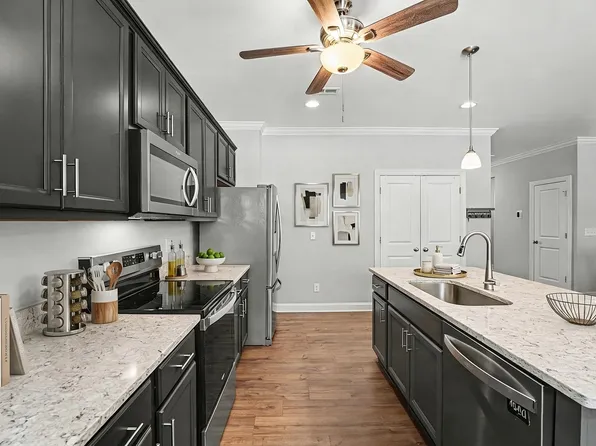 130 Aylebury Rdg, Zebulon, NC 27597