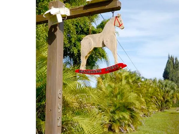 6920 Capri Ln, Bokeelia, FL 33922