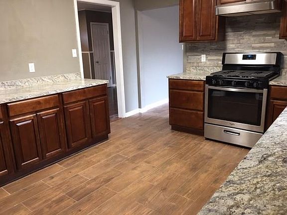 4th image of 65 Northwood St
