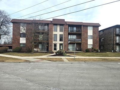 17701 Park Blvd APT 202, Lansing, IL, 60438