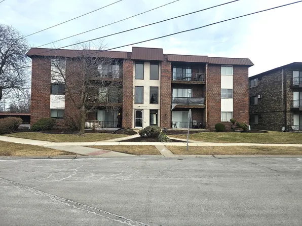 17701 Park Blvd APT 202, Lansing, IL 60438