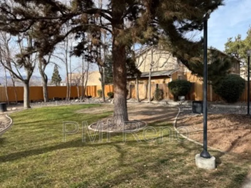 Big Horn Apartments — Photo 3