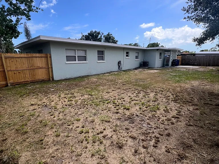 1501 54th Avenue Dr W — Photo 10