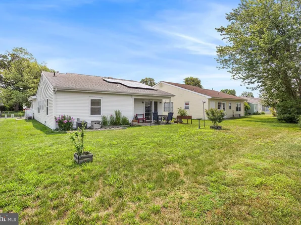 67 Chatham Pl, Southampton, NJ 08088