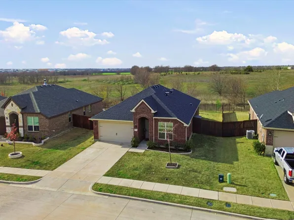 3912 Montecristo Ln, Sanger, TX 76266