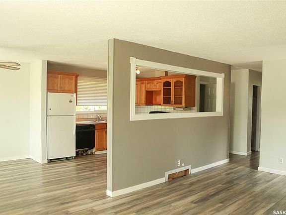4th image of 30 Chandler Pl