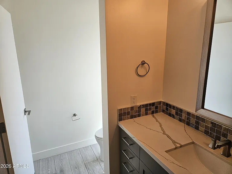 234 S Wilson St — Photo 18