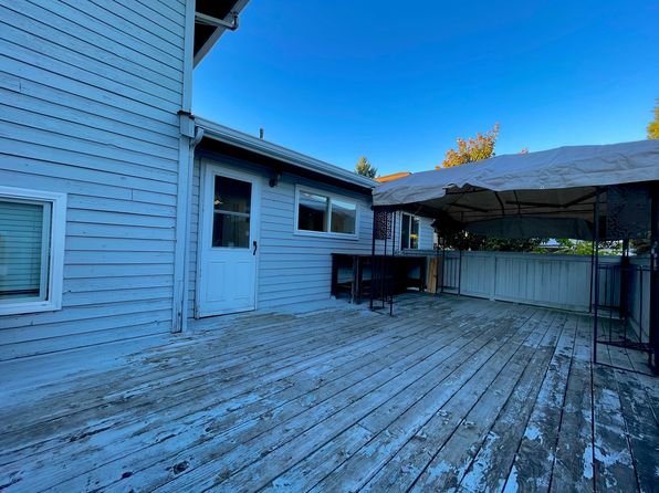 3 bedroom rental in Surrey — photo 23