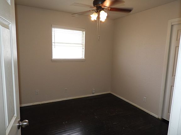 5th image of 3323 W Ohio Ave