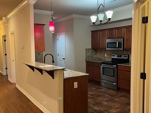 4th image of 117 Carrington Ave