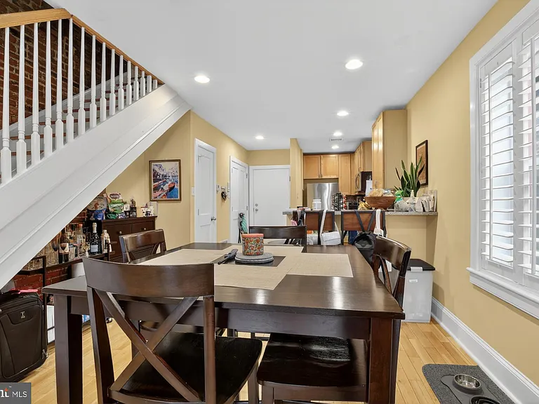 1712 Green St #4 — Photo 7