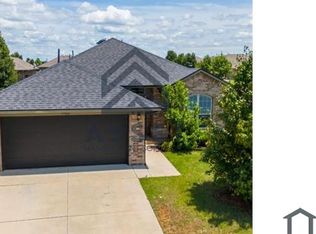 19620 Vivace Dr, Edmond, OK 73012