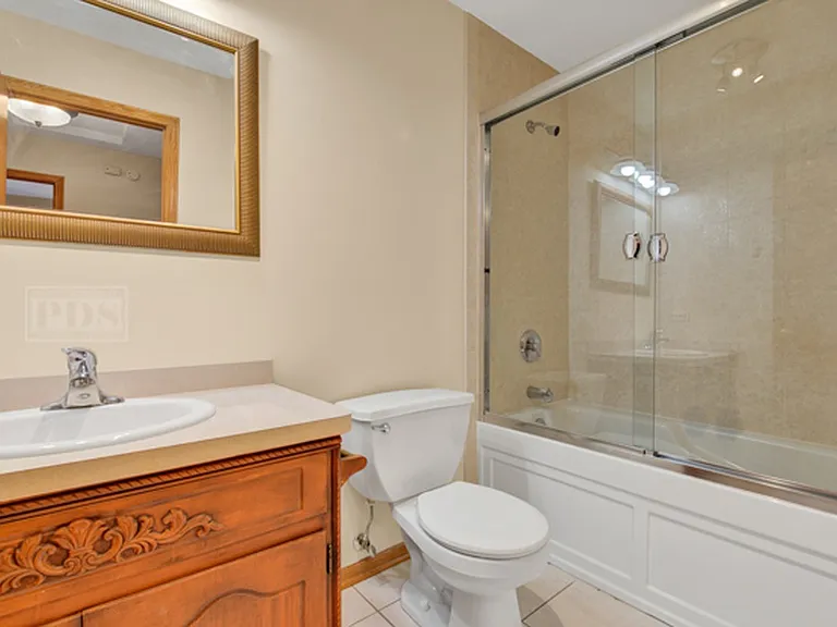 8414 S 82nd Ct — Photo 8