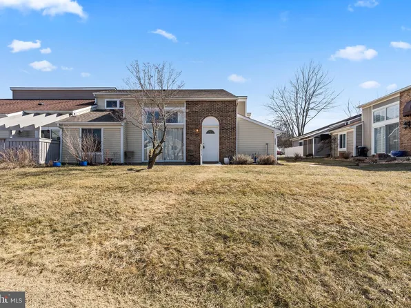 1613 Woodlands Run, Hagerstown, MD 21742