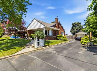 134 Queensway Dr, Brantford, ON N3R 4X3