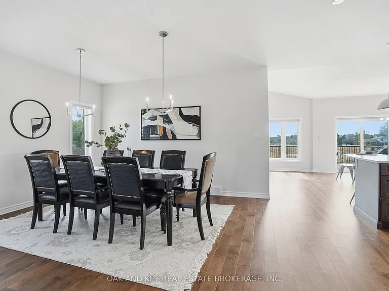 11 Bowman Dr — Photo 7