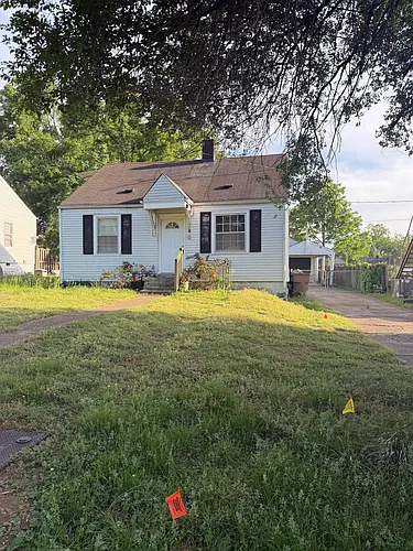 836 Seymour Ave Photo 1