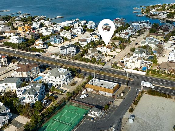 2nd image of 52B S Long Beach Blvd