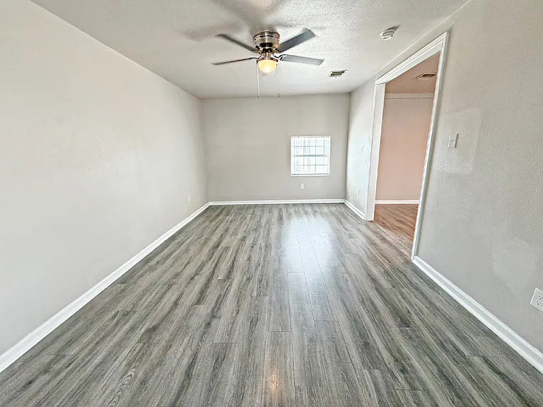232 Cornell Ave #202 — Photo 9