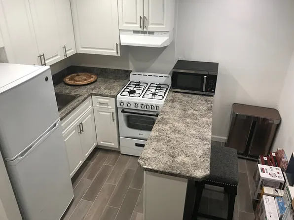 211 Thompson Street image 16 of 16