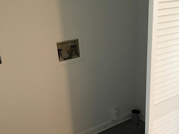 5th image of 3117 Creekwood Dr