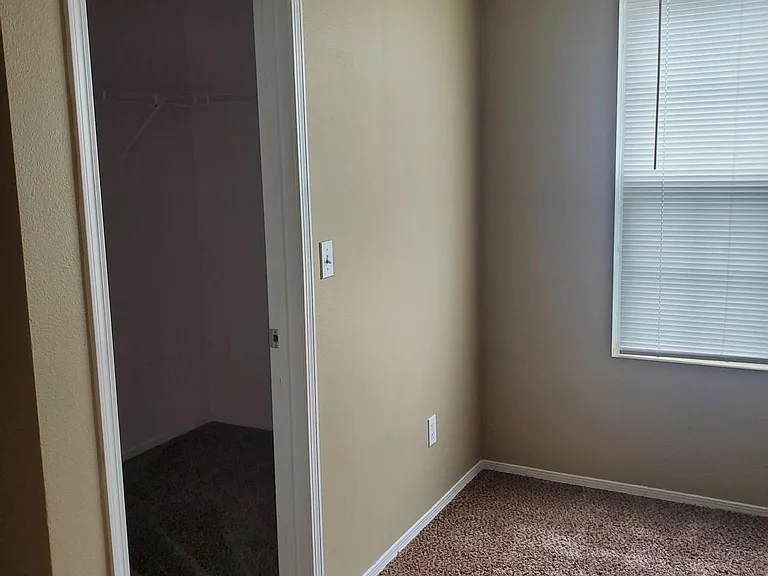 88 E Roselake Dr — Photo 14