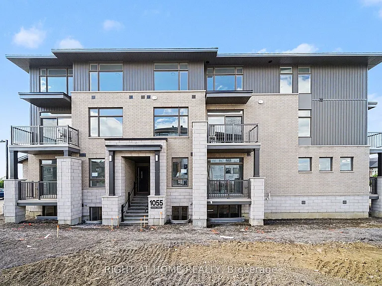 1055 Cedar Creek Dr #1 — Photo 2