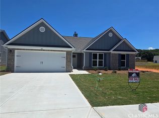 198 Champions Ln, Winder, GA 30680