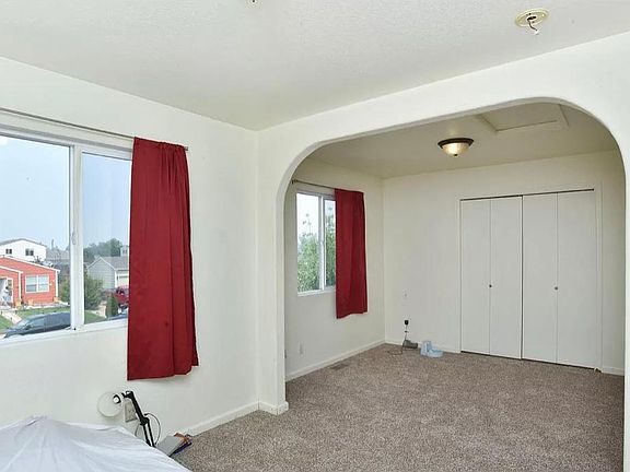 4th image of 1118 24th Street Ln
