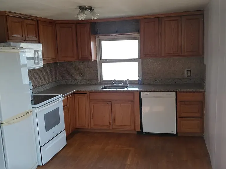14 N Woodside Ave #2 — Photo 4