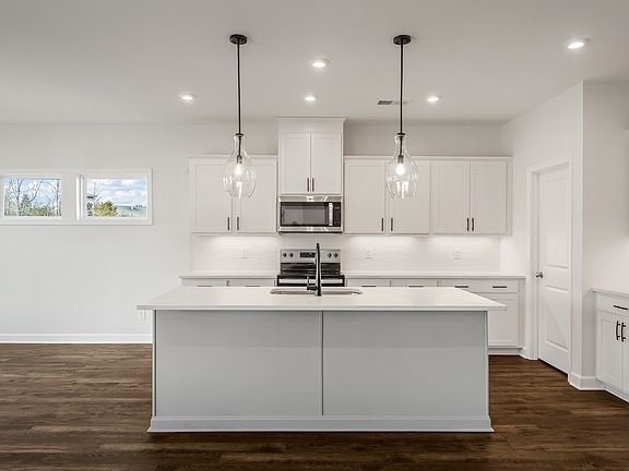 7th image of this home