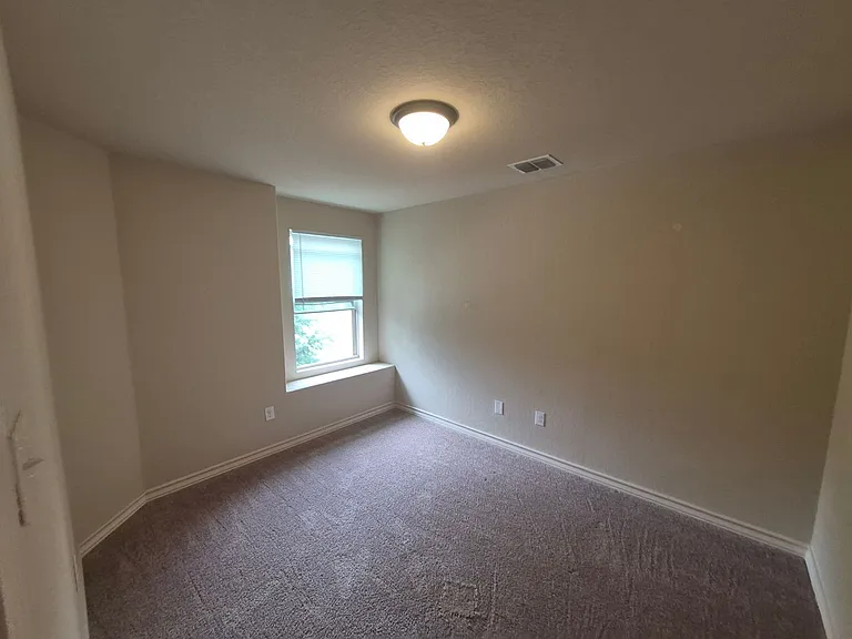6926 Lakeview Dr #102 — Photo 14