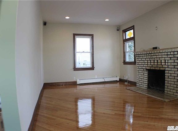 2nd image of 35 Munson Pl
