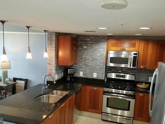2nd image of 2451 Midtown Ave #1103