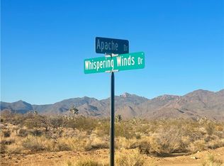 333 S Whispering Wind Dr, Yucca, AZ 86438