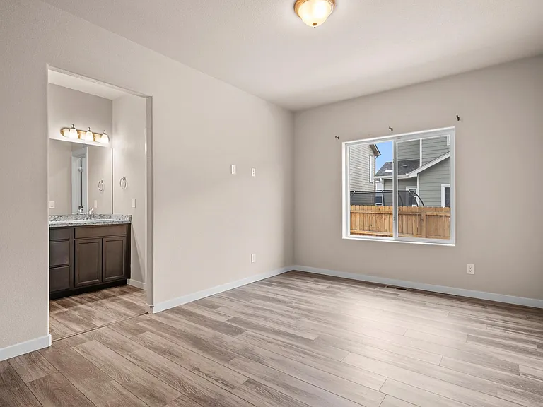 10479 Kalama Dr — Photo 11