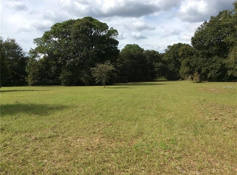 2nd image of 1717 Green Meadow Dr