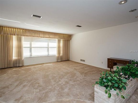 3rd image of 3611 Wilder Ln
