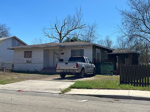 2nd image of 218 Windsor Dr